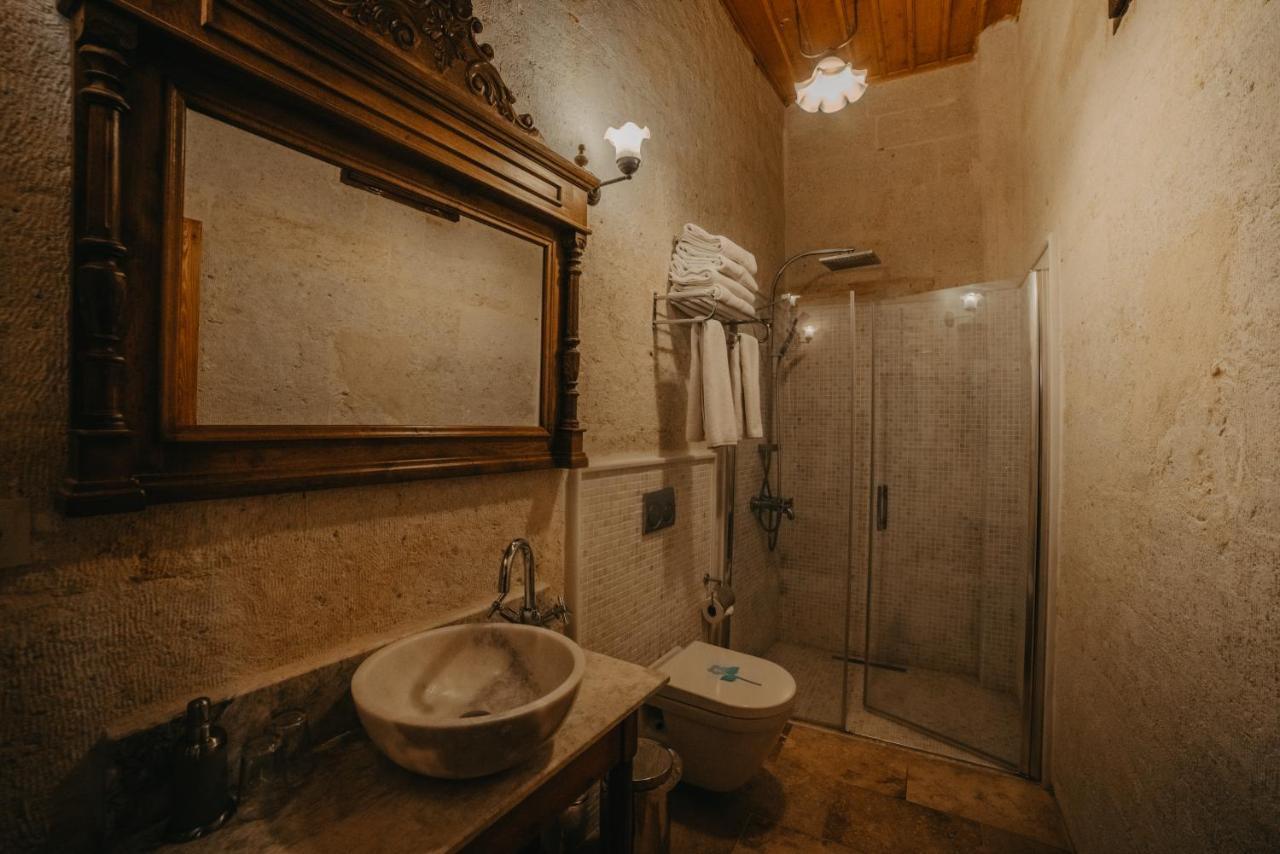 Family Cave Suite