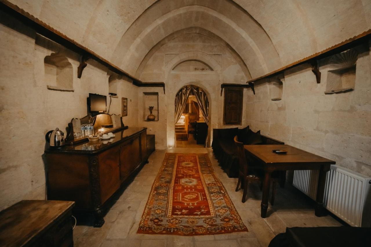 Family Cave Suite
