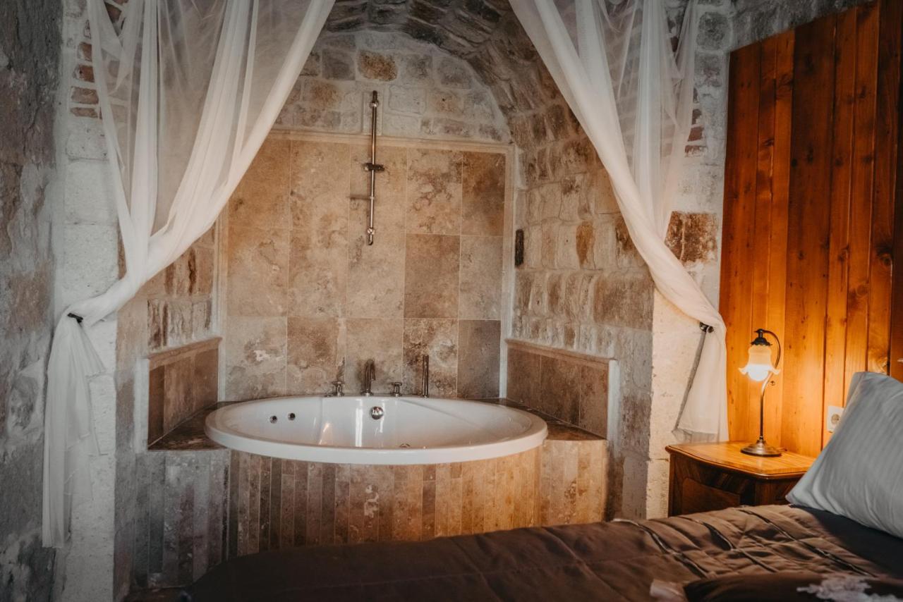 Family Cave Suite