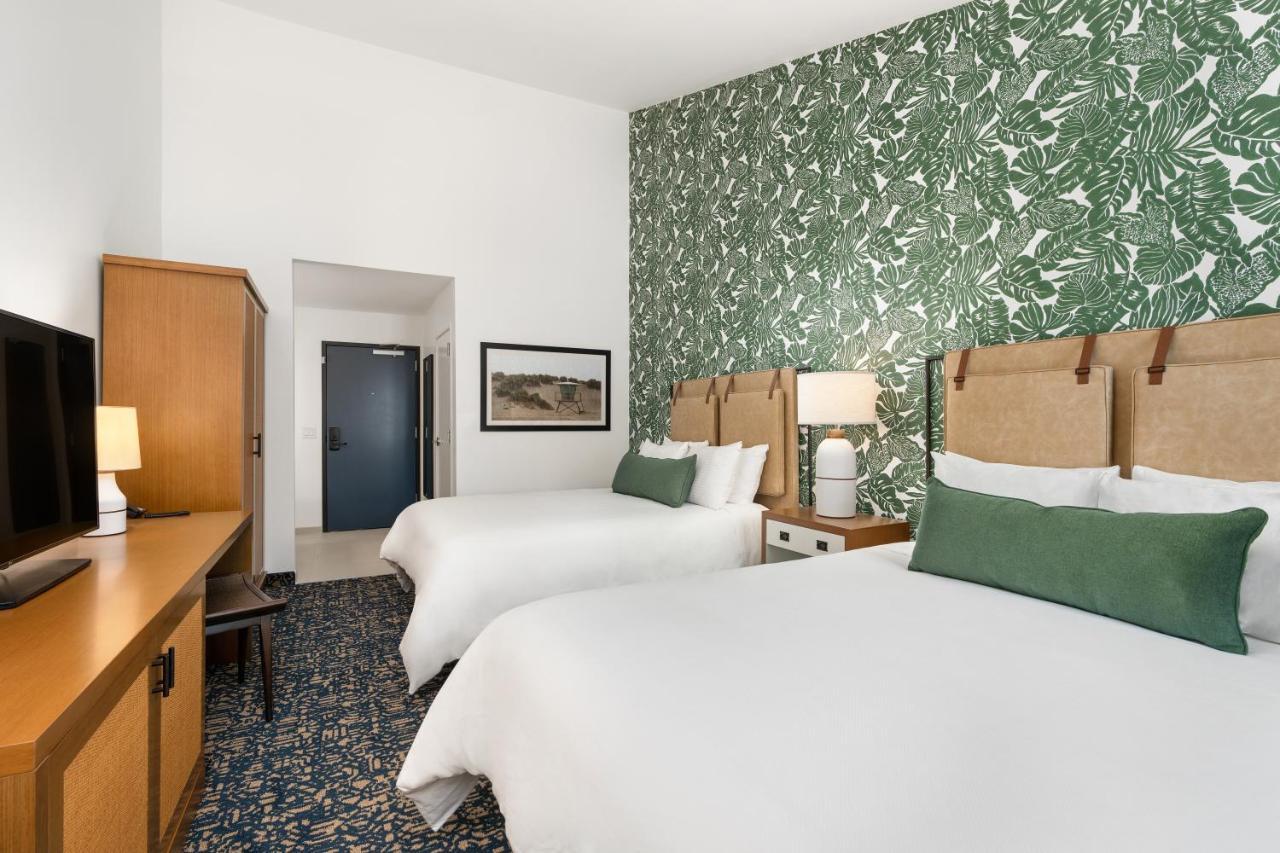 Queen Room Two Queen Beds