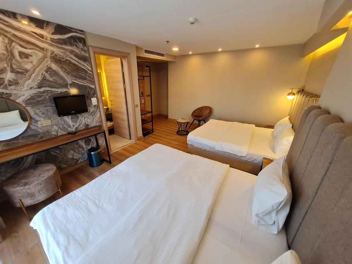 Comfort Triple Room