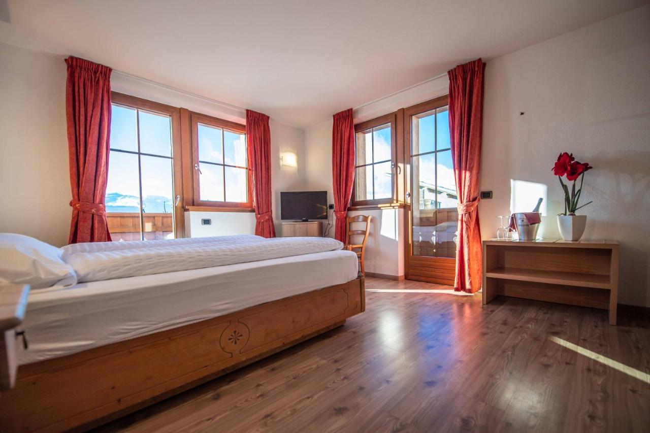 Double or Twin Room Mountain View