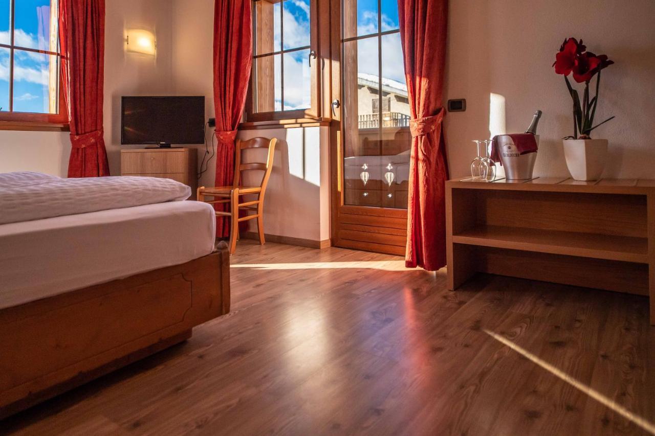 Double or Twin Room Mountain View