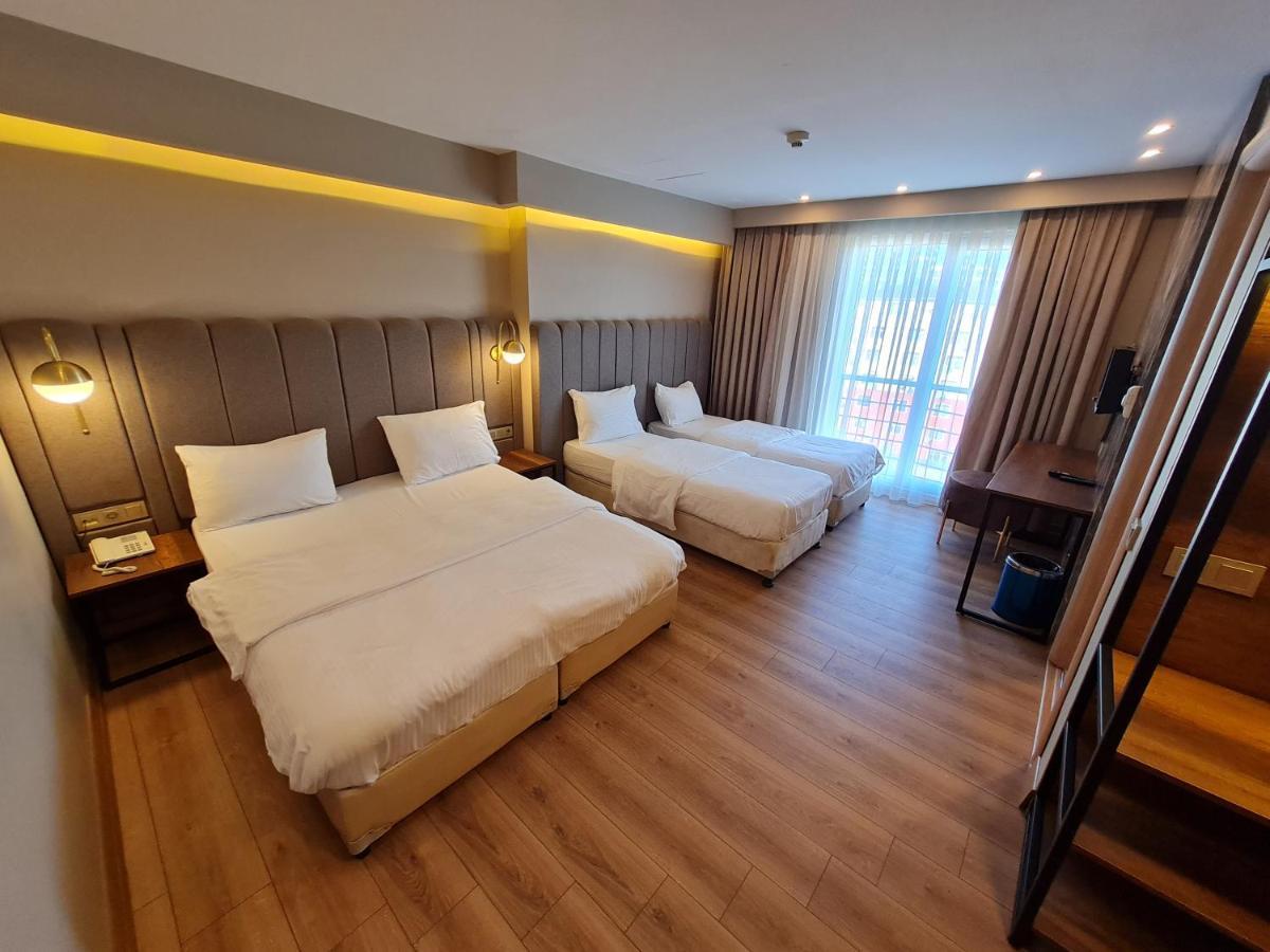 Comfort Triple Room