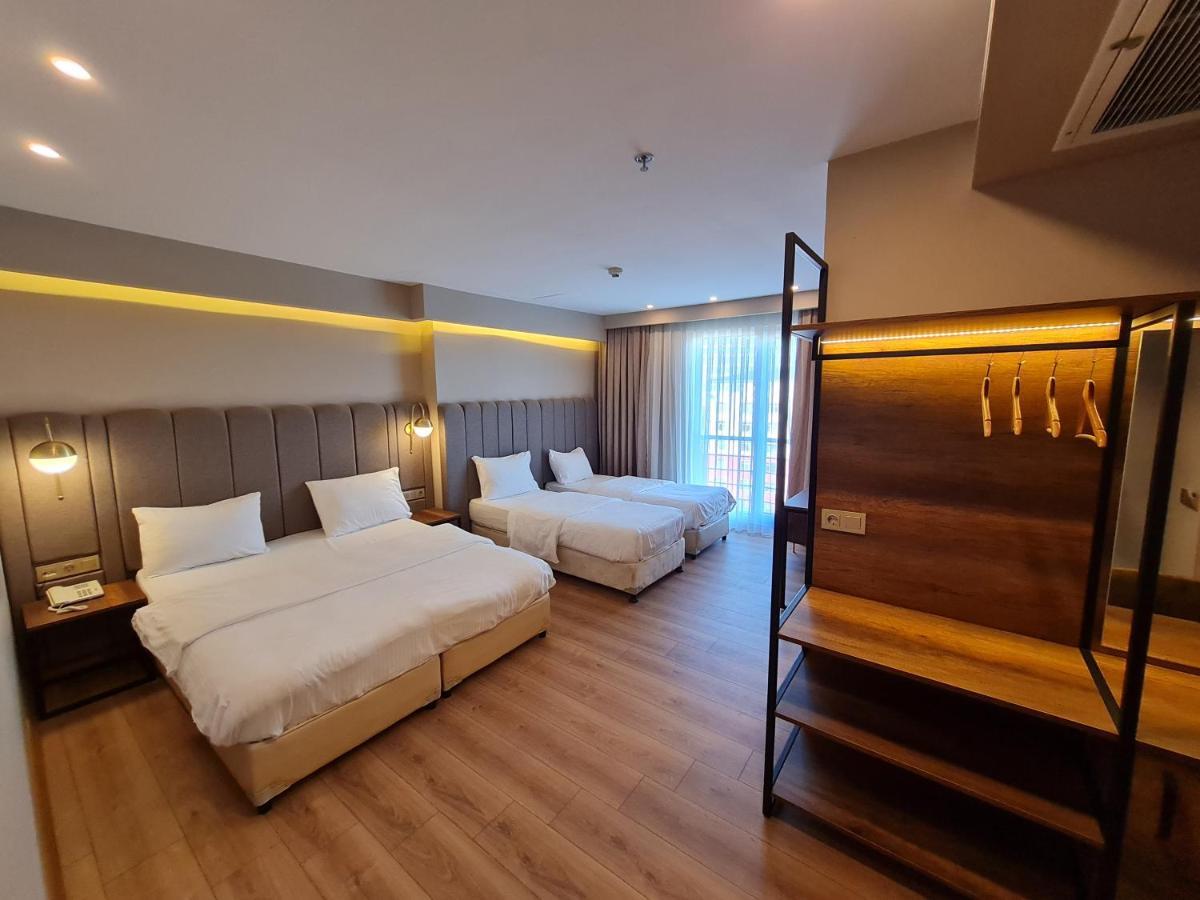 Comfort Triple Room