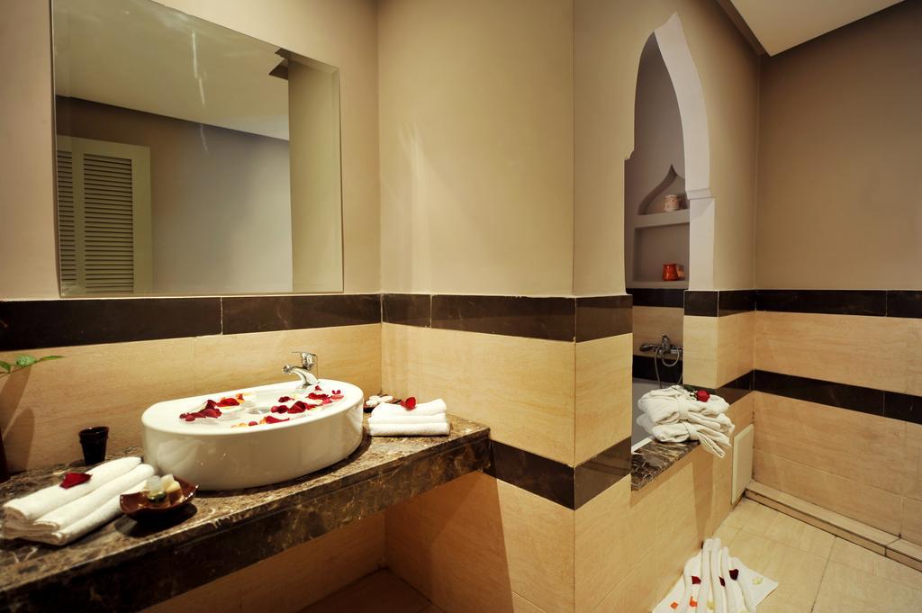 Standard Twin Room (2 adults),708333973:JPEG