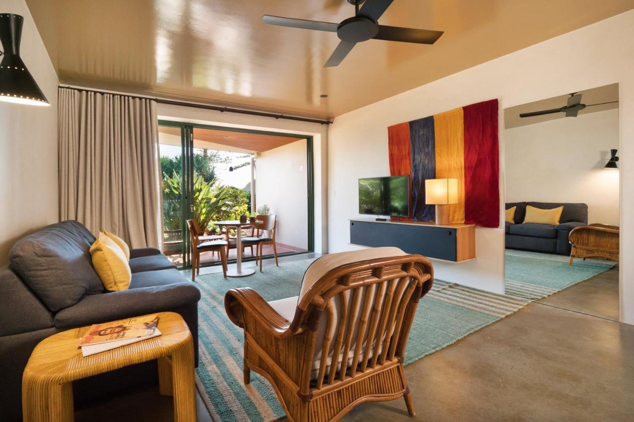 Superior Suite - Pool Side,1132695861:JPEG