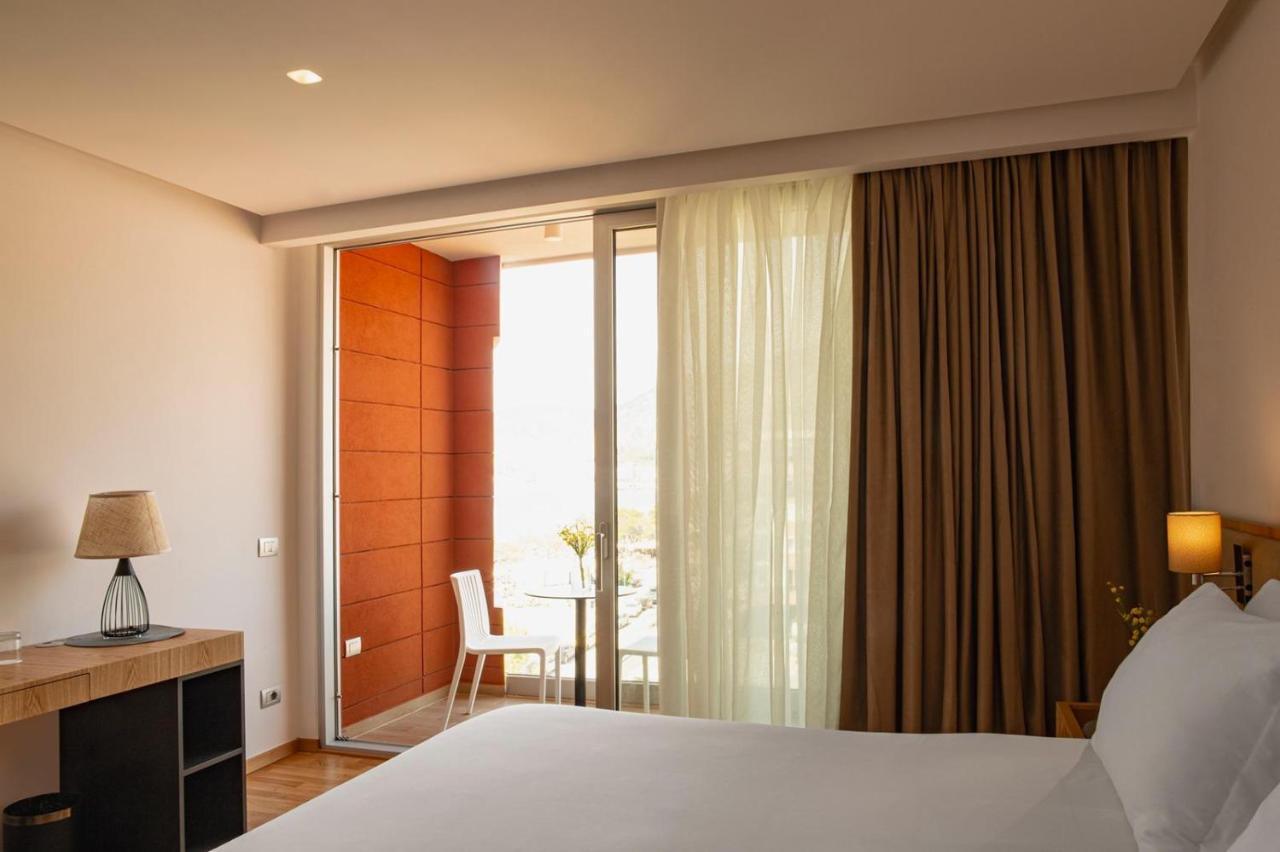 Deluxe Triple Room Sea View