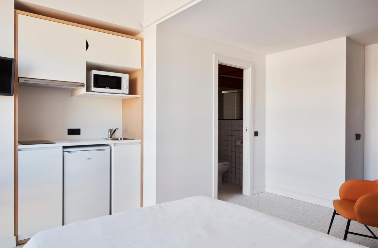 Single Studio,1145139349:JPEG