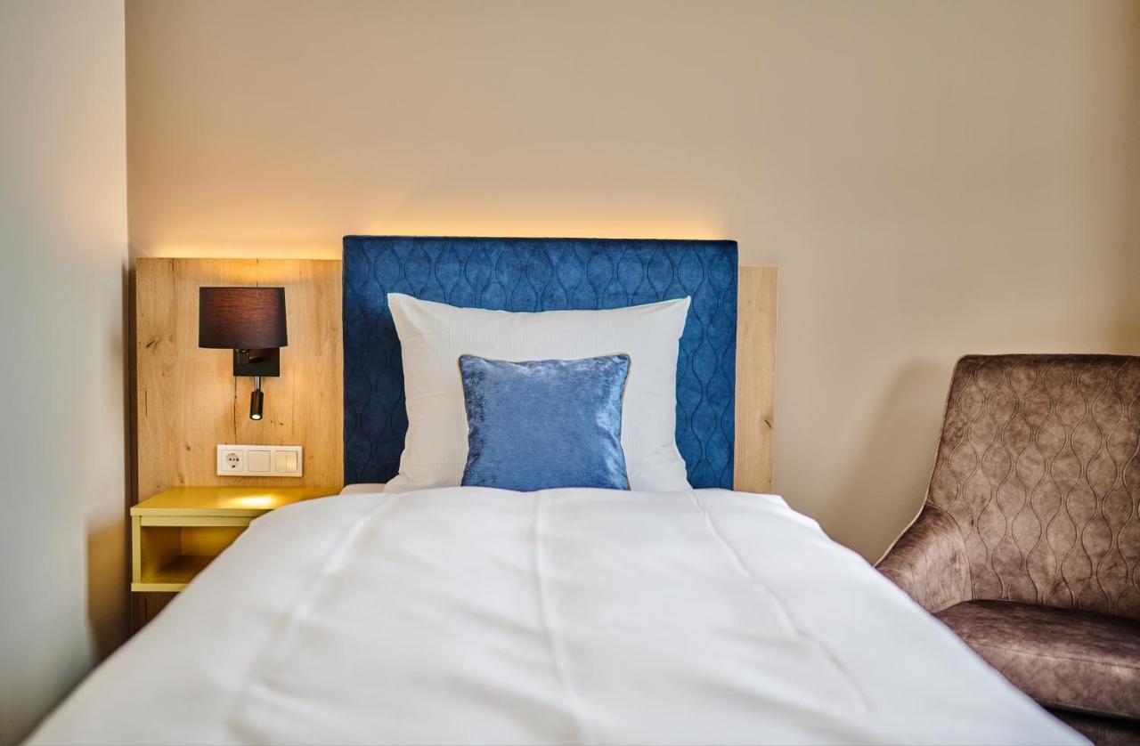 Large Single Room