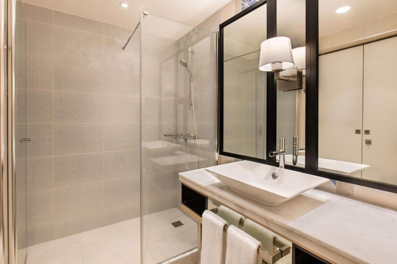 Junior Suite with Garden View and Balcony