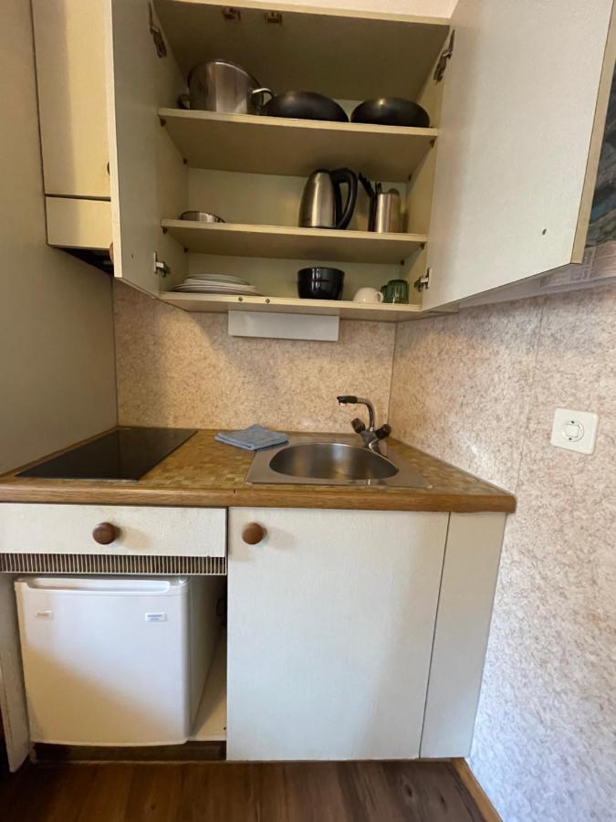 Apartment with Shower