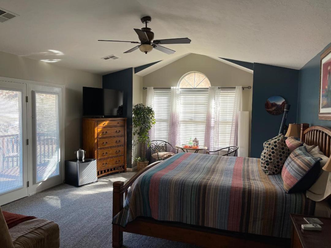 Deluxe King Room with Mountain View,1174276965:JPEG