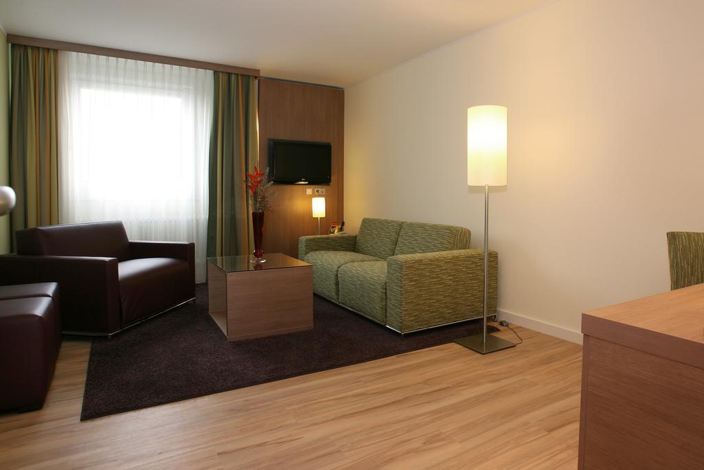 Suite Junior (2 adultos + 2 niños)