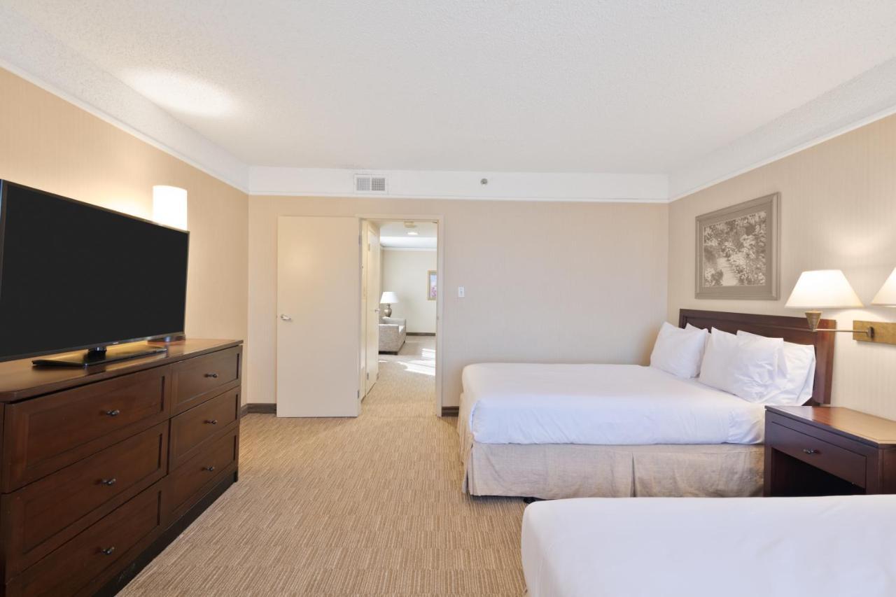 Standard Double Suite