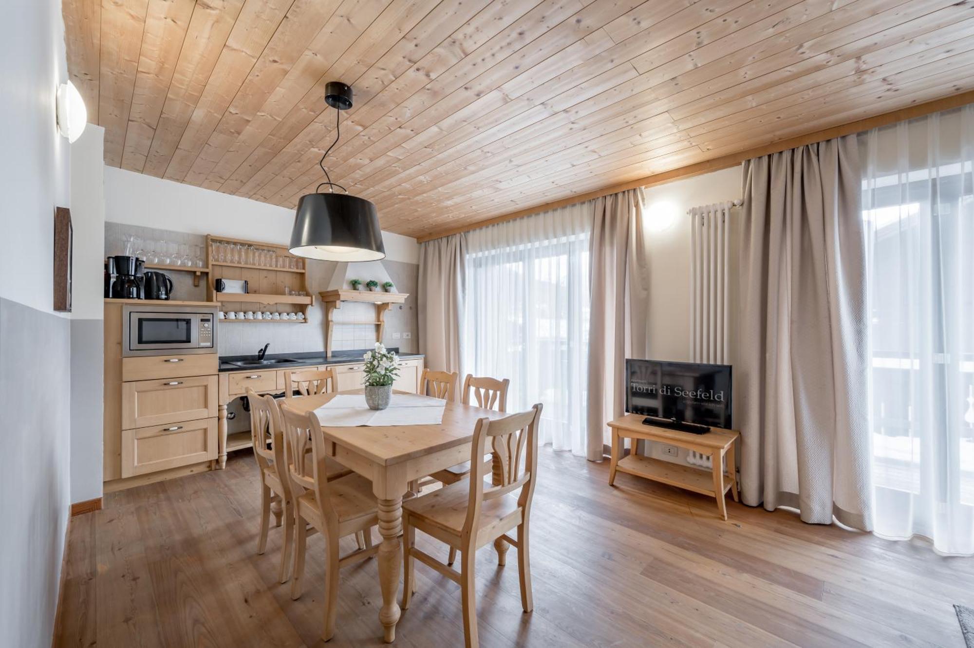 Deluxe Two-Bedroom Apartment
