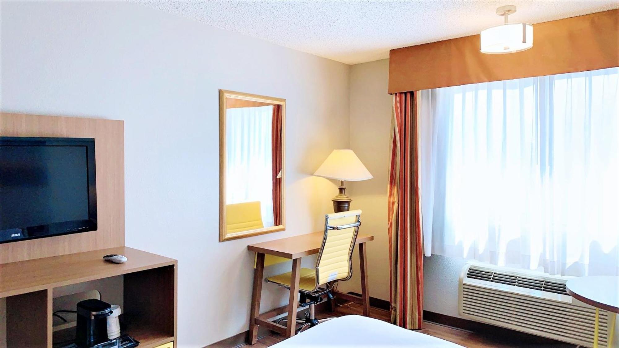 King Room - Mobility Access/Non-Smoking,992671603:JPEG