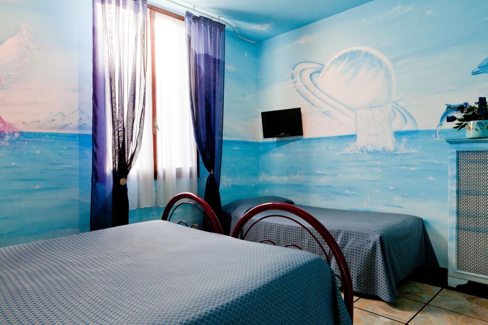 Double Room Private Bathroom