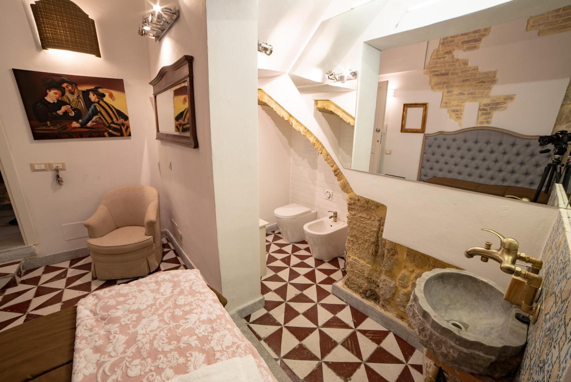 Quarto Duplo Econômico (1 Adulto)