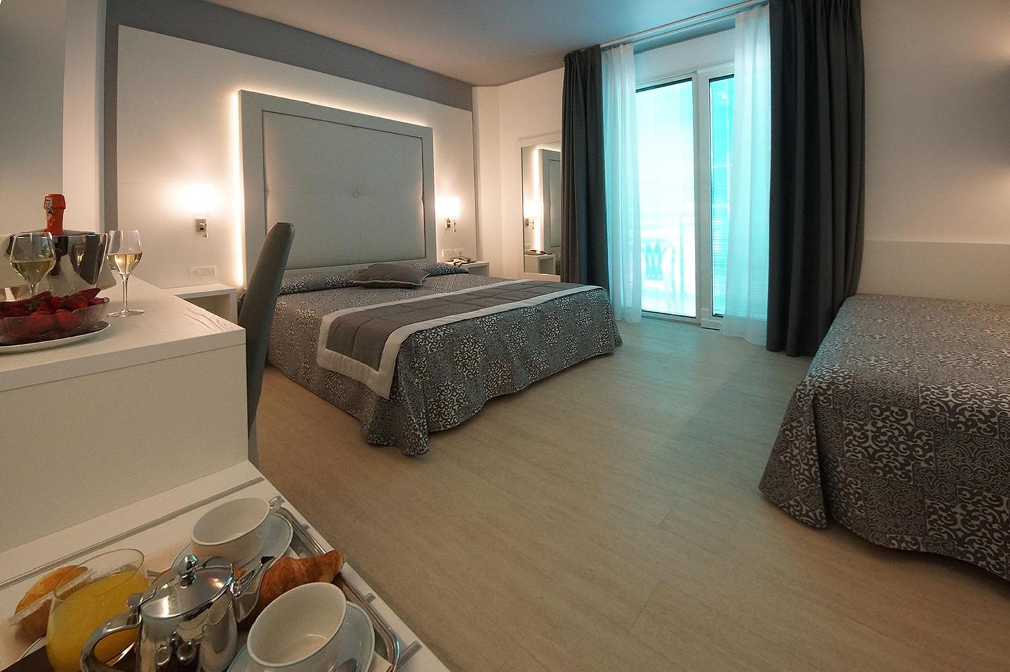 Comfort Dreibettzimmer mit Strandpaket