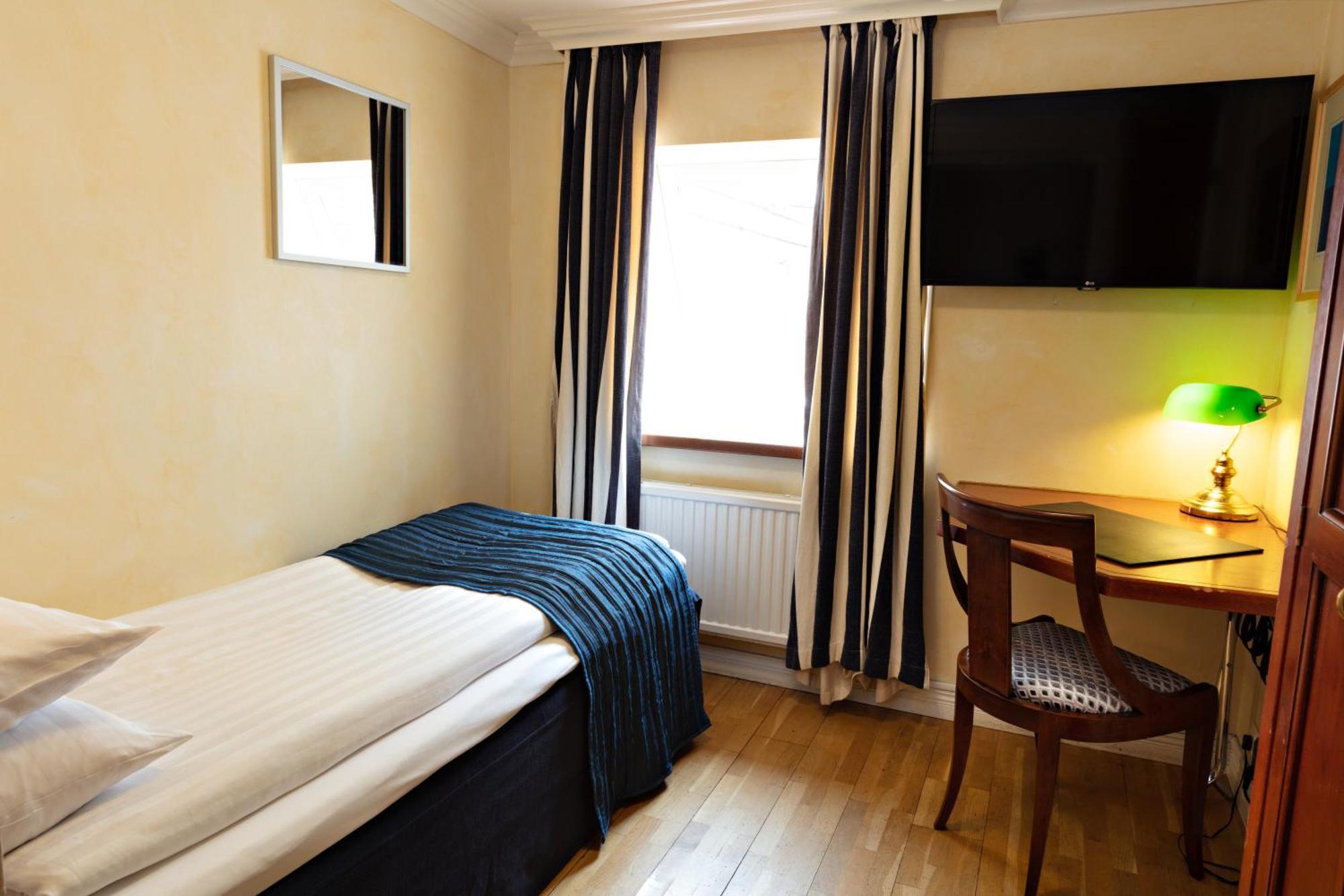 Standard Single Room,1216666675:JPEG