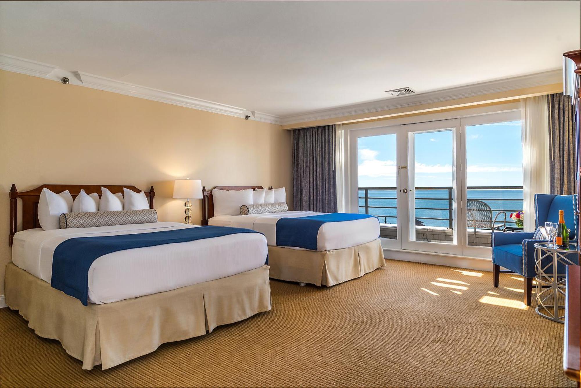 Queen Room with Two Queen Beds with Balcony