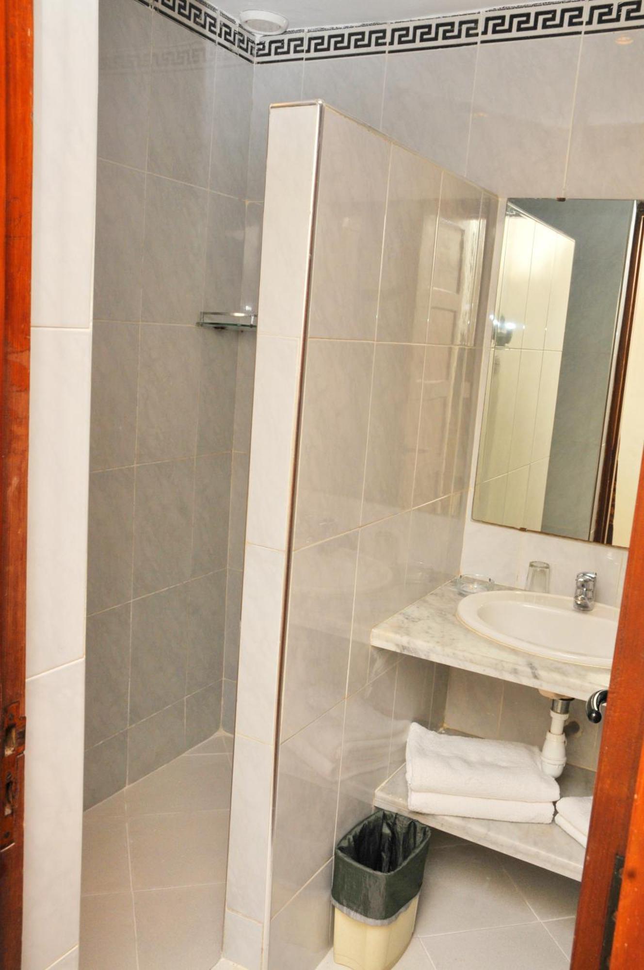 Single Room,1379483336:JPEG