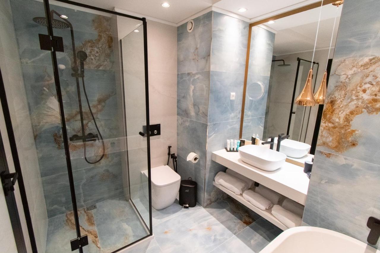 Deluxe Double or Twin Room Beach Access
