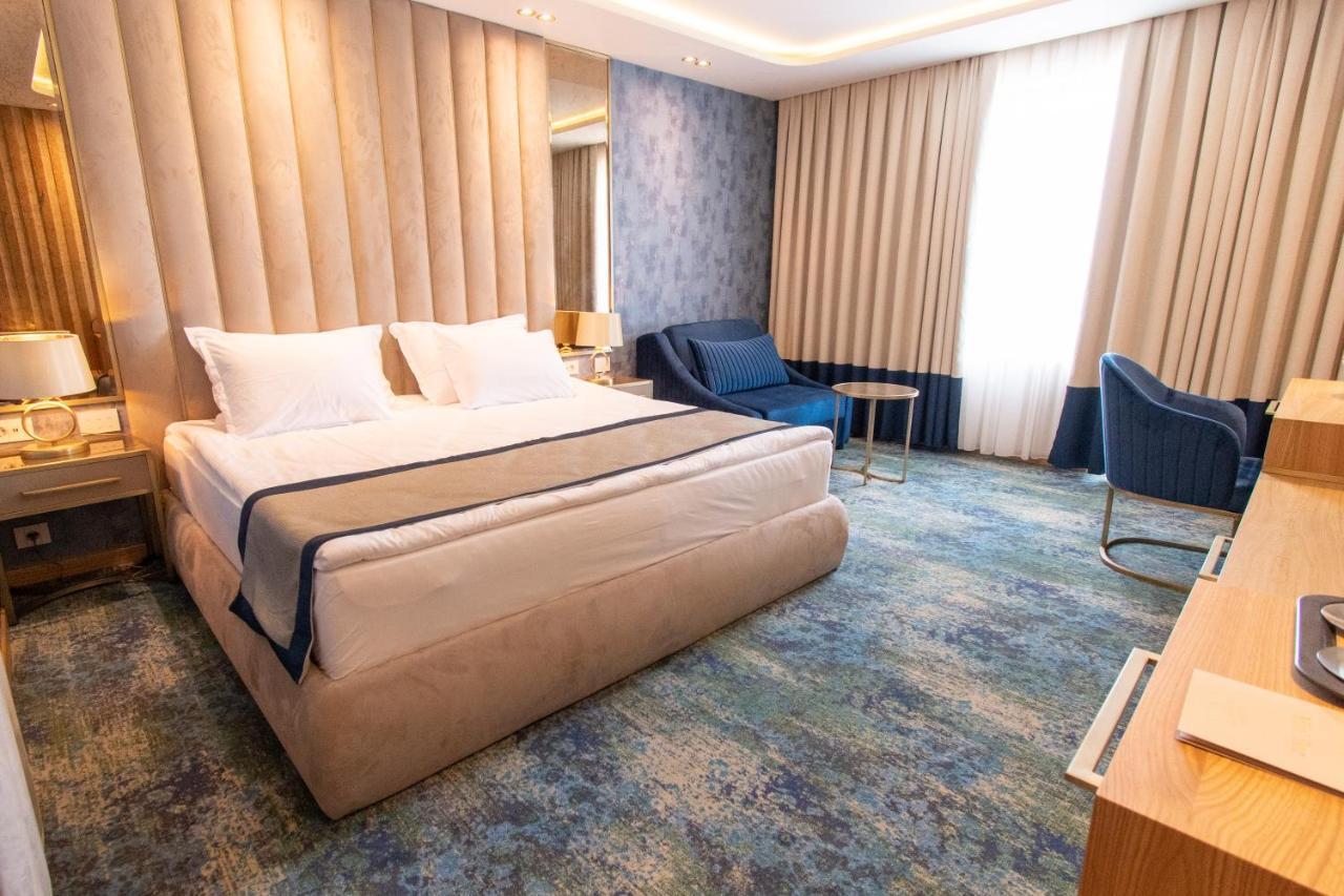 Deluxe Double or Twin Room Beach Access