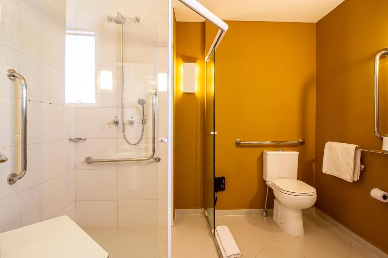 Quarto com Cama King-size - Acessível para Hóspedes com Mobilidade Reduzida