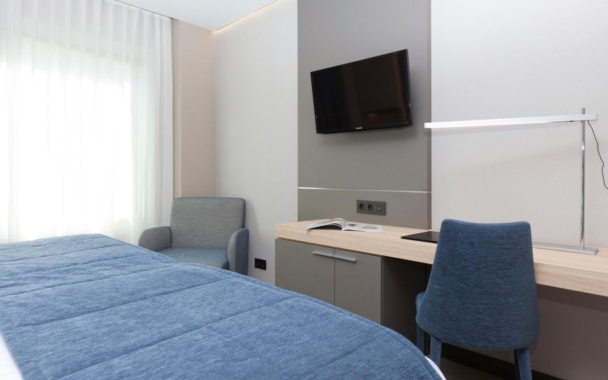 Deluxe Double Room King Bed