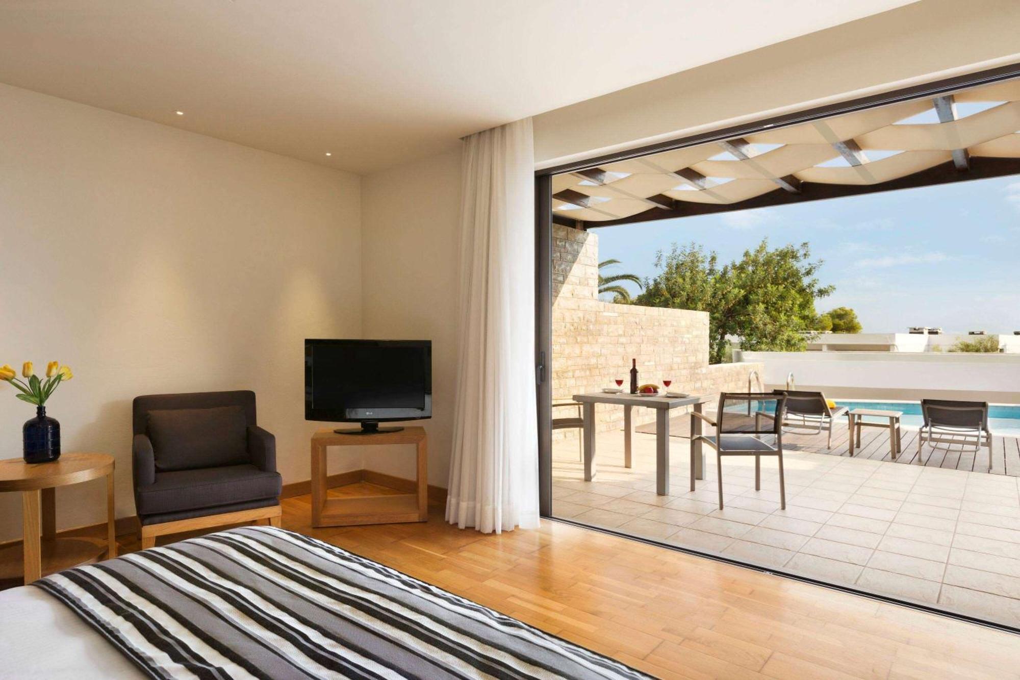 Deluxe Junior Suite mit eigenem Pool und Gartenblick