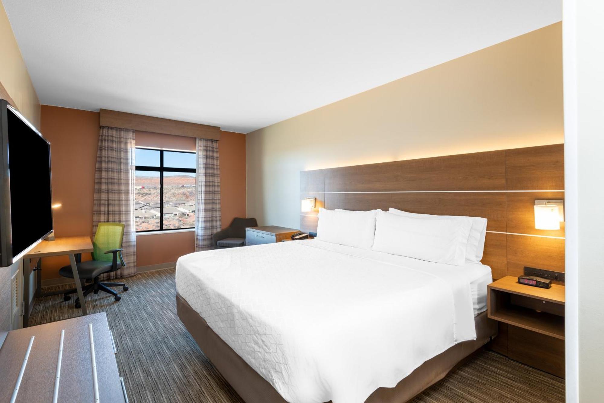 One-Bedroom Suite Jetted Tub