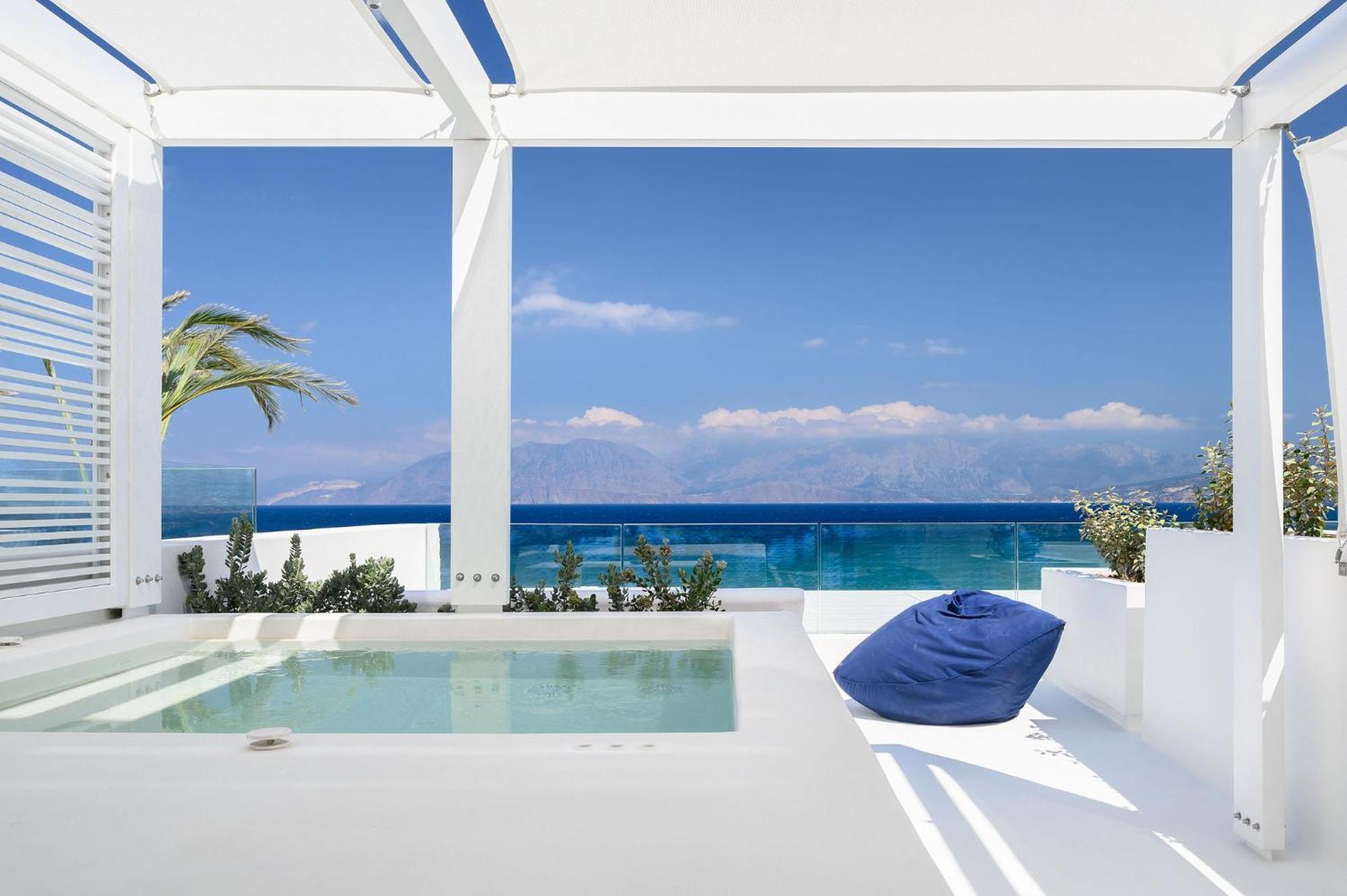 Junior Suite Sea View Outdoor Jacuzzi