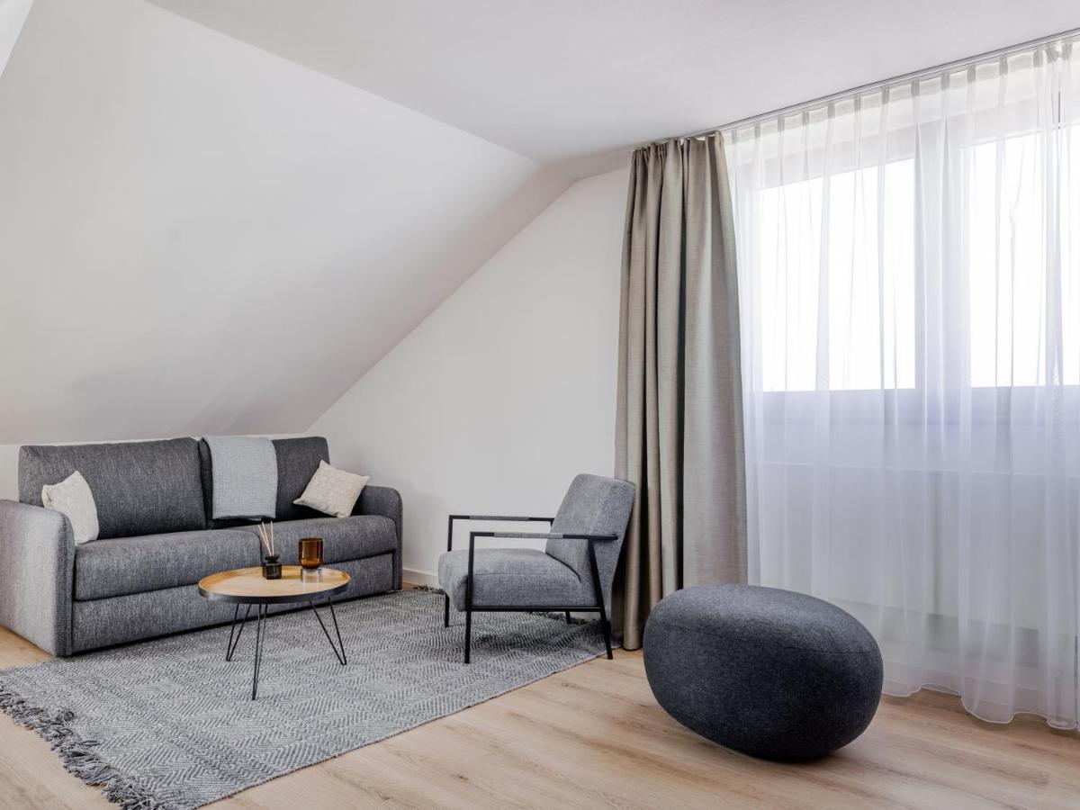 One-Bedroom Suite XL