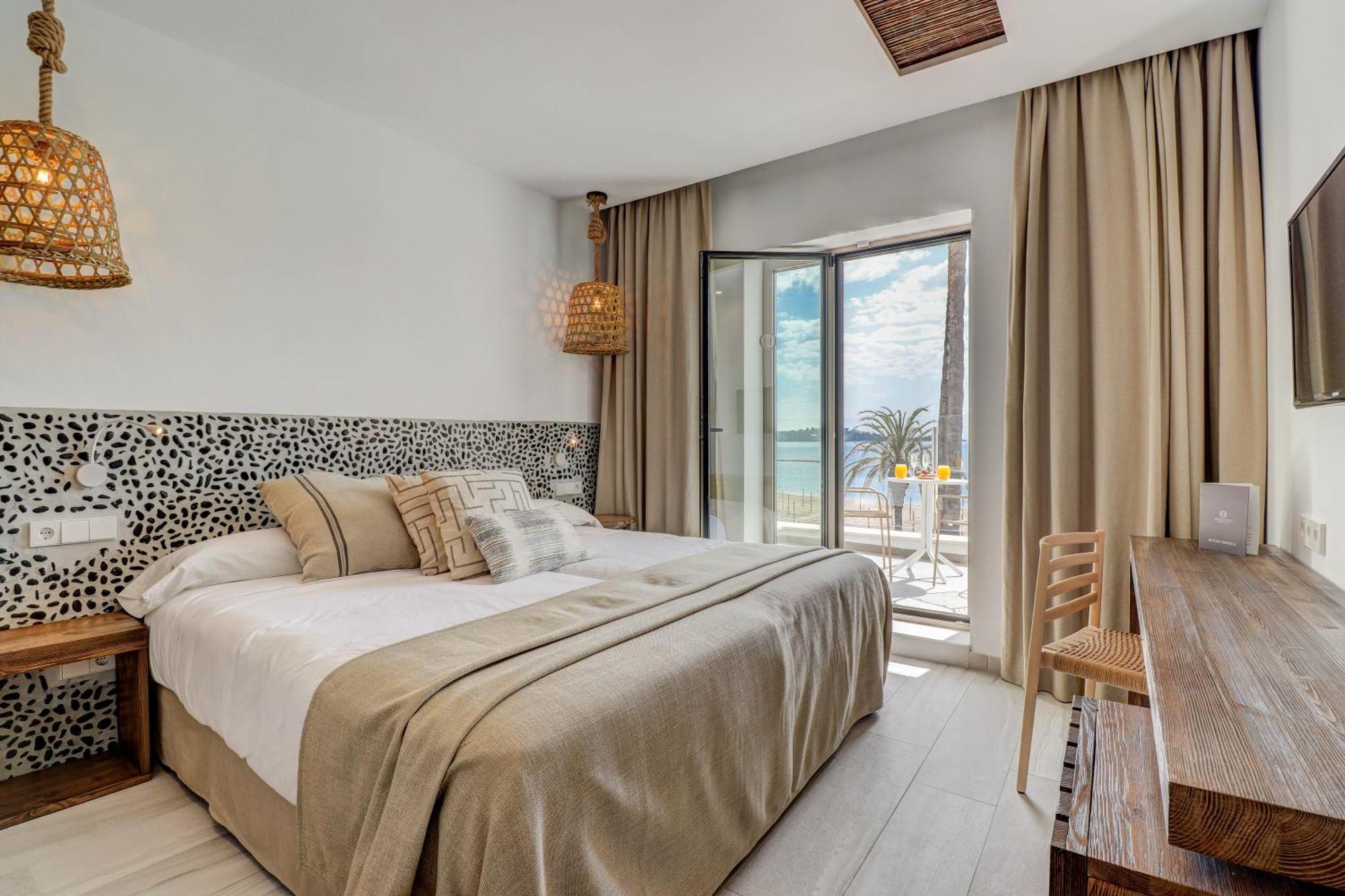 Twin Room Sea View