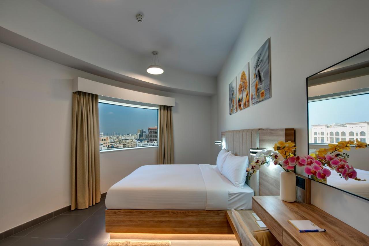 Deluxe Waterfront Room