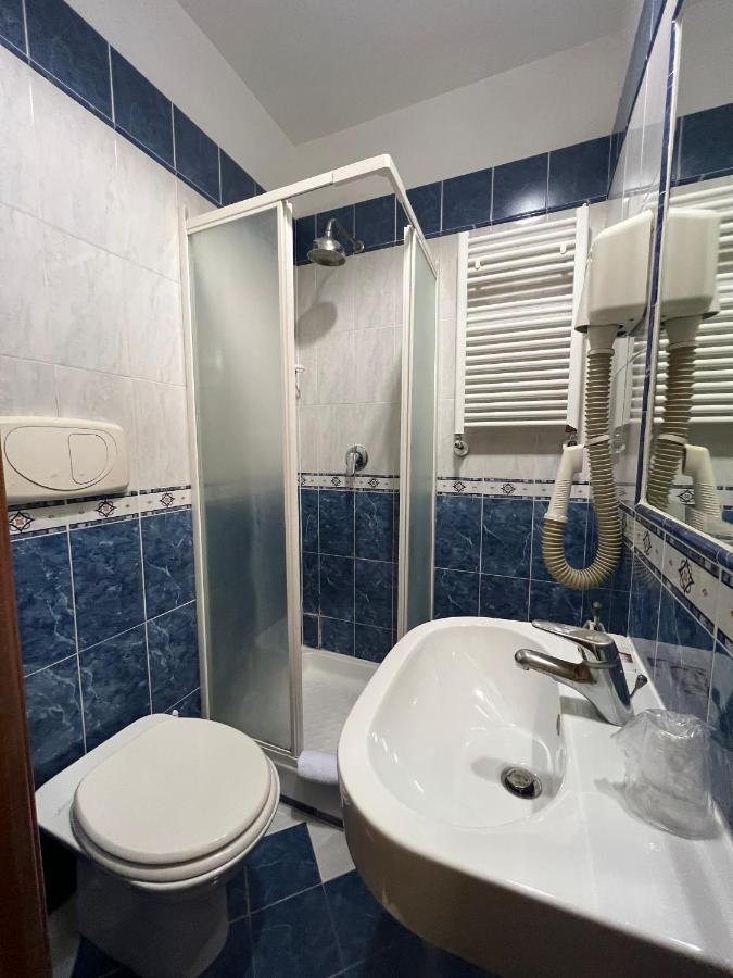 Single Room French Bed