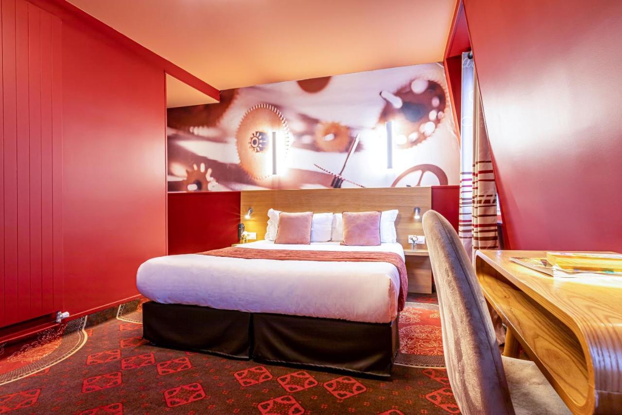Quarto Triplo (2 Adultos + 1 Criança)