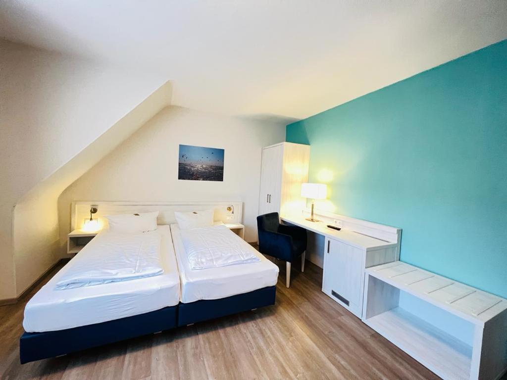 Double Room Private Bathroom