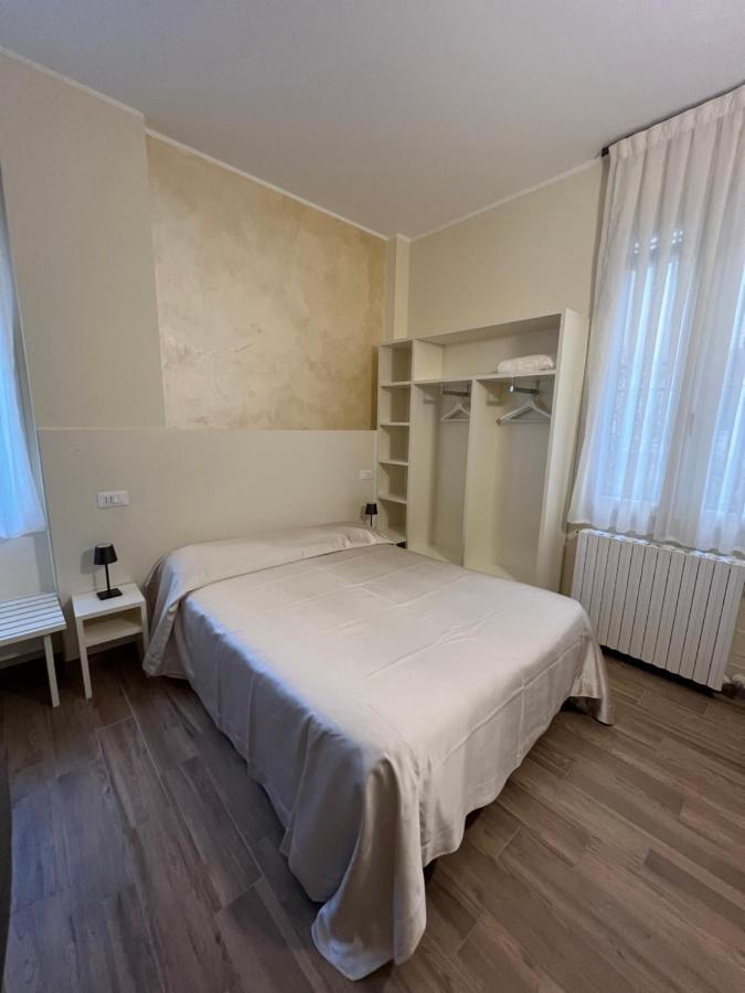 Deluxe Single Room,1593806789:JPEG