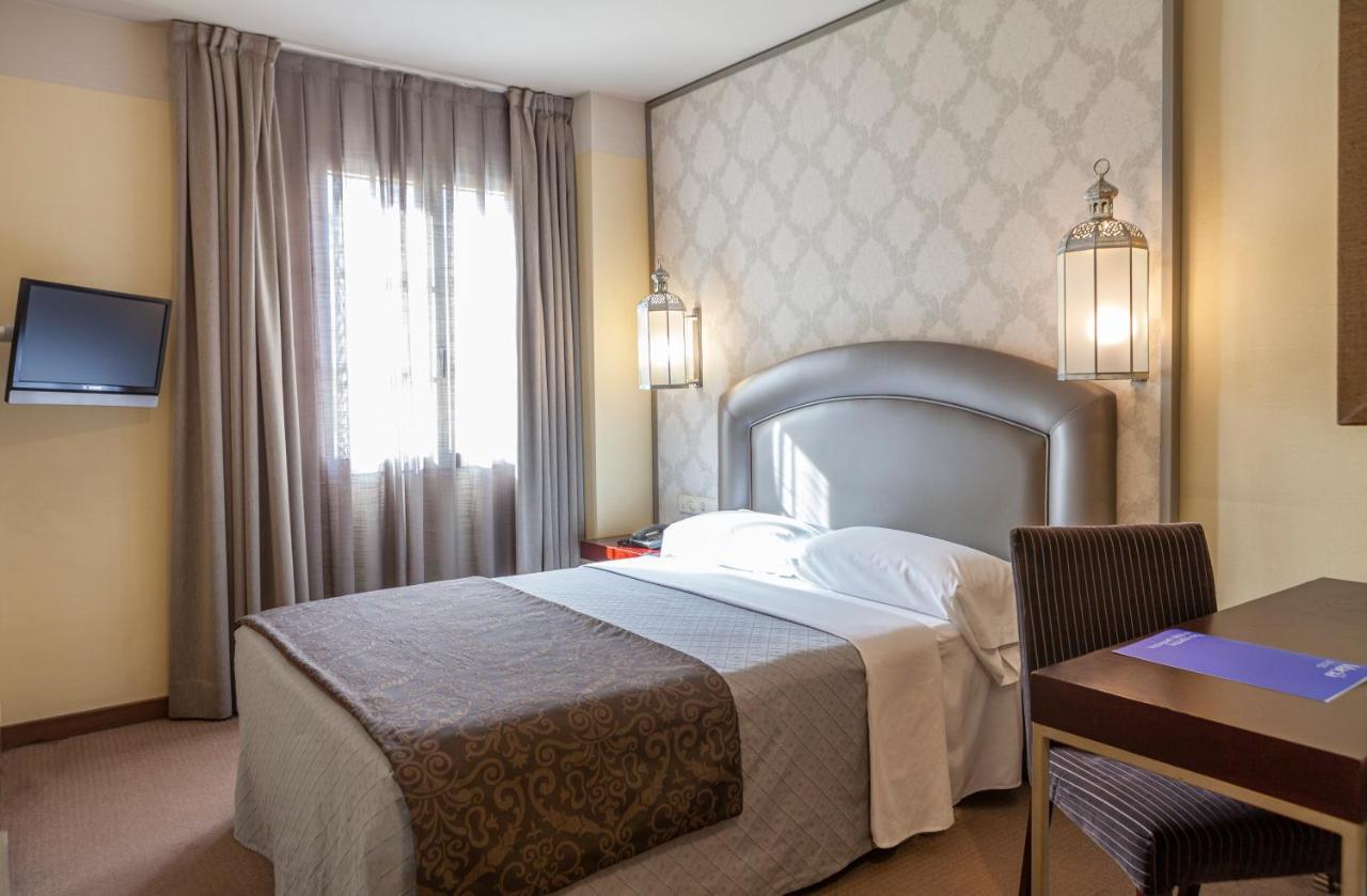 Single Room,1351391083:JPEG