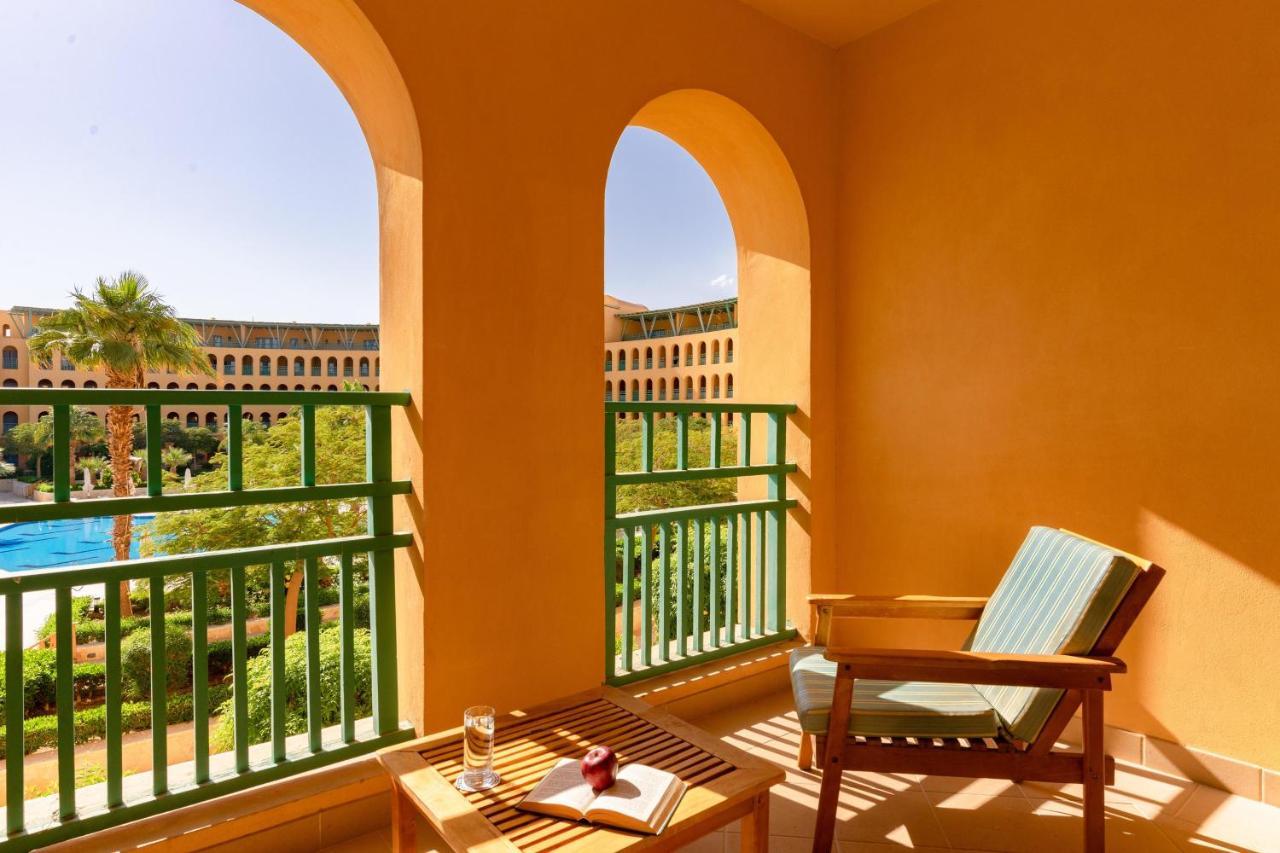 Junior Suite with Garden View