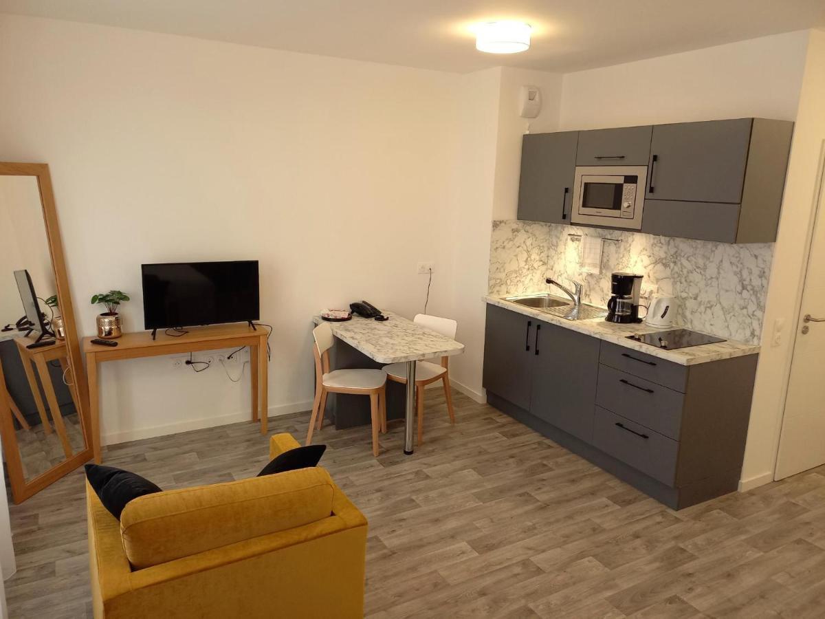 One-Bedroom Apartment,1591282859:JPEG