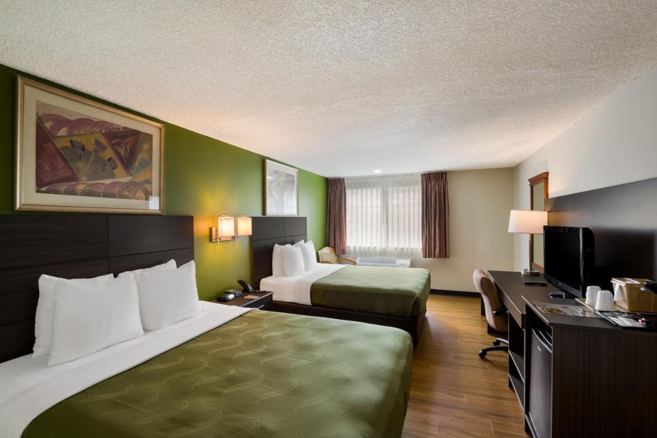 Queen Room Two Queen Beds Accessible or Non-Smoking