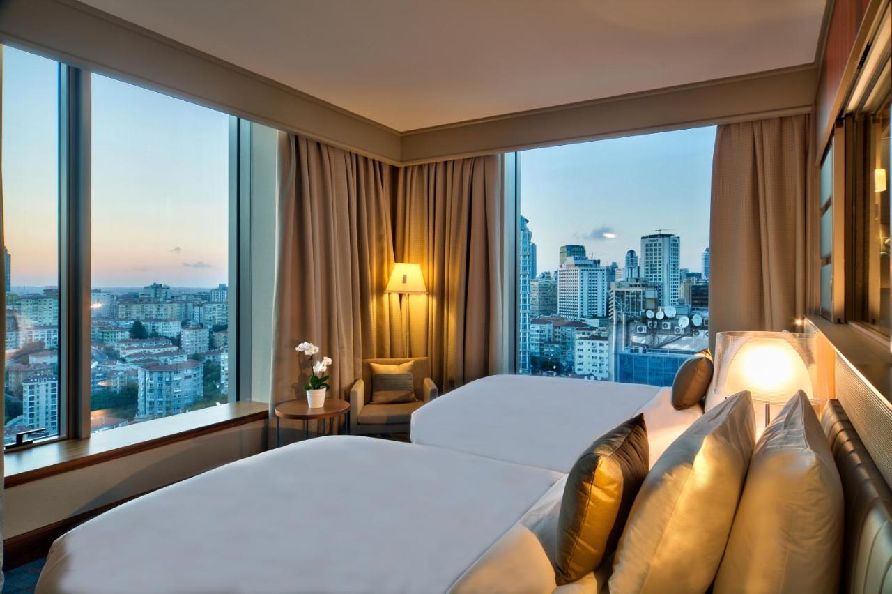 Deluxe Twin Room City View
