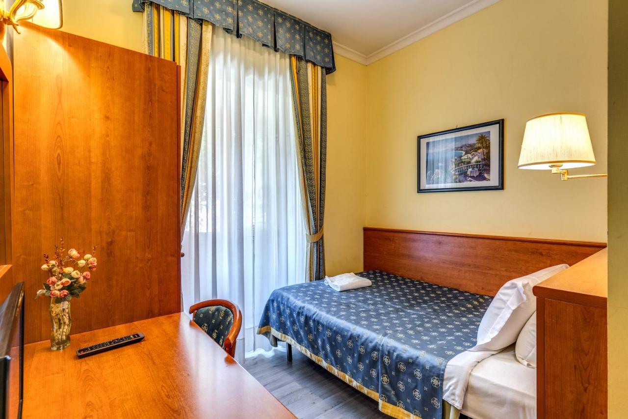 Single Room French Bed