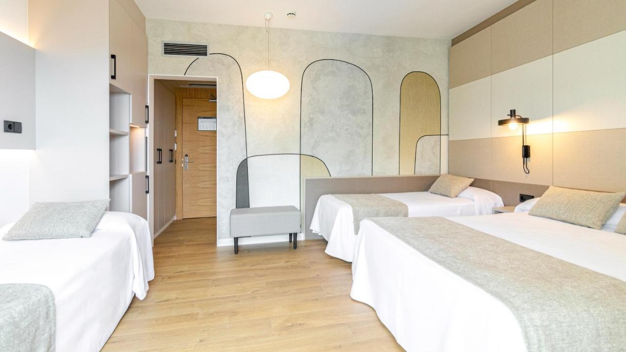 Quadruple Room Sea or Pool View