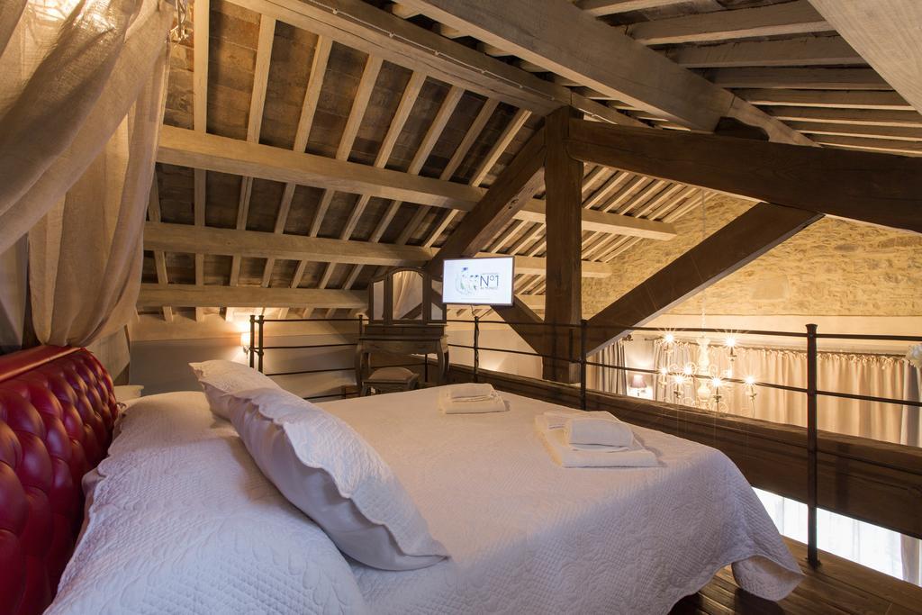 Deluxe King Suite