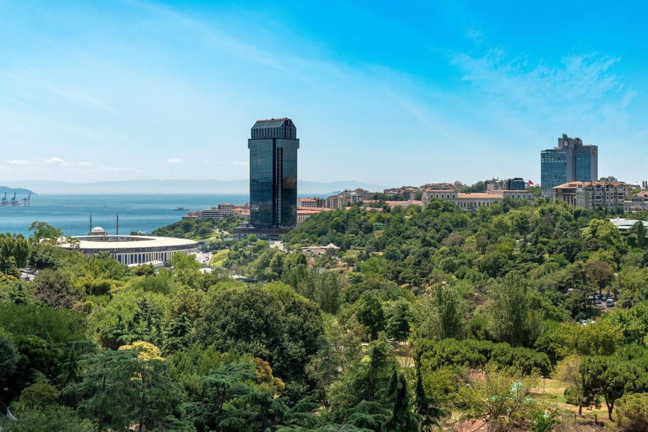 Cosmopolitan Suite with Macka Park View (St. Regis Butler Service)
